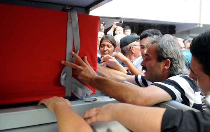 Şehitlerimiz böyle uğurlandı 35