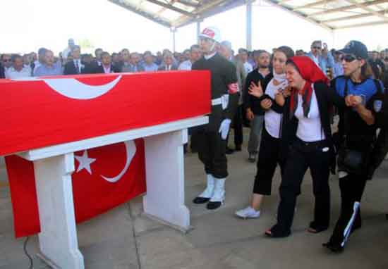 Şehitlerimiz böyle uğurlandı 49