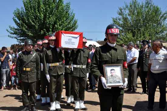 Şehitlerimiz böyle uğurlandı 54