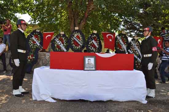 Şehitlerimiz böyle uğurlandı 55