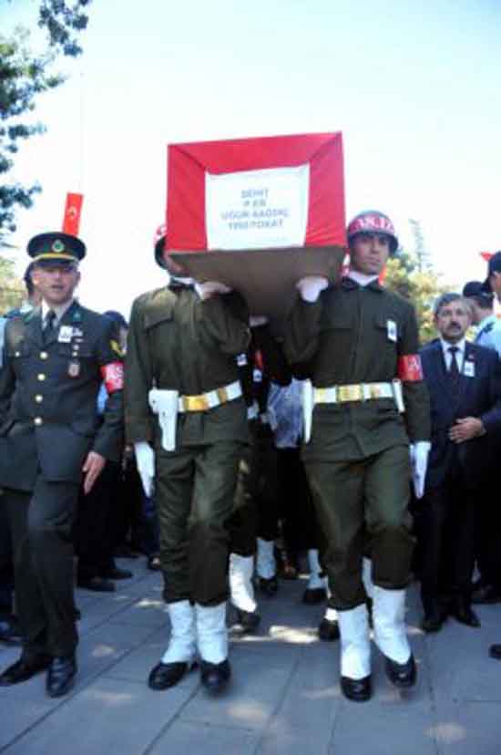 Şehitlerimiz böyle uğurlandı 7