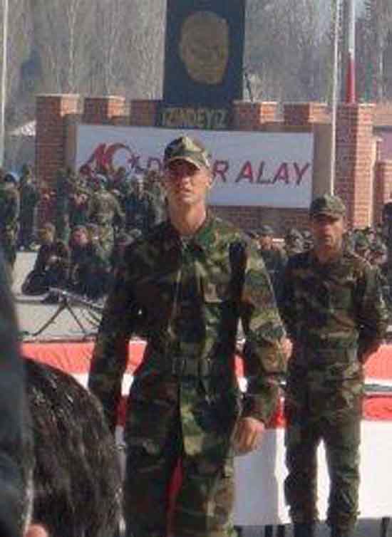 Ünlülerin askerlik fotoğrafları 2