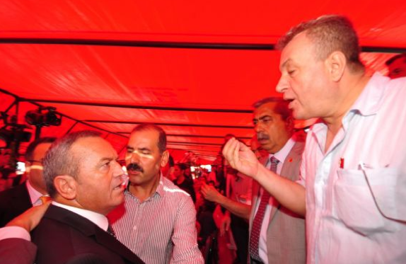 Vekille başkan birbirine girdi 5