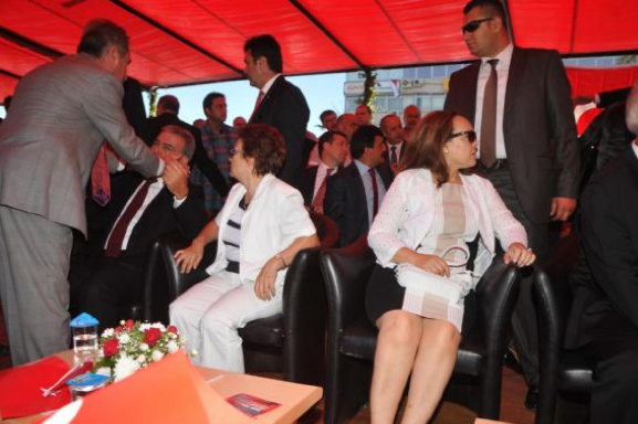 Vekille başkan birbirine girdi 7