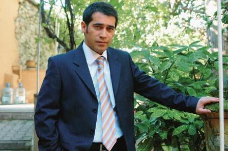 Yol ayrımında gelen şöhret 43