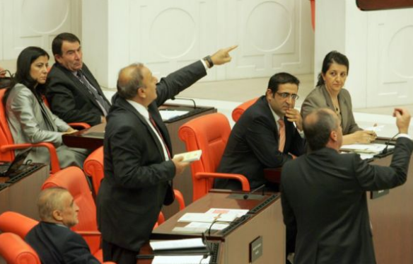 Mecliste Suriye savaşı 21