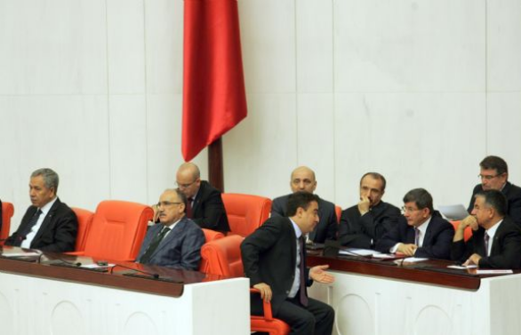 Mecliste Suriye savaşı 28