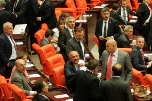 Mecliste Suriye savaşı 9