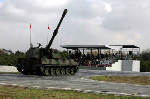 Fırtına obüsleri Türk ordusunun en etkili silahlarının başında geliyor. 6