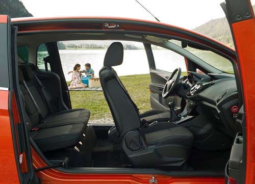 Ford'un gözbebeği B-MAX satışa çıktı 13