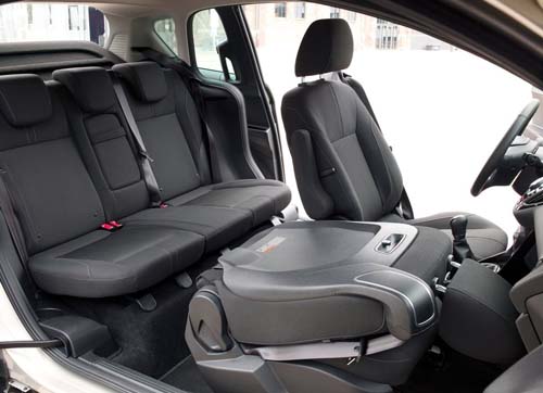 Ford'un gözbebeği B-MAX satışa çıktı 16