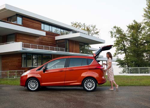 Ford'un gözbebeği B-MAX satışa çıktı 22