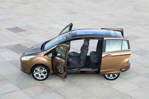 Ford'un gözbebeği B-MAX satışa çıktı 26
