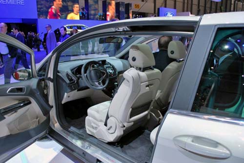 Ford'un gözbebeği B-MAX satışa çıktı 33