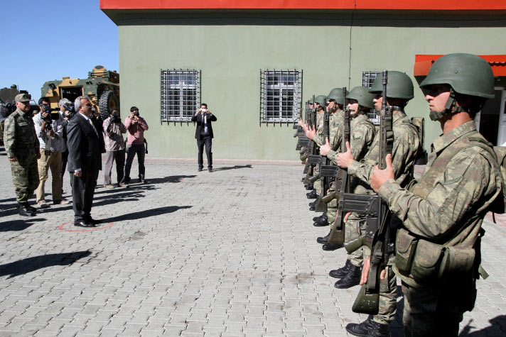 Ve Kalekollar basına gösterildi 17