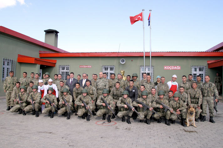 Ve Kalekollar basına gösterildi 30