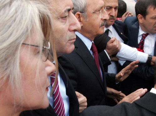 Kılıçdaroğlu bariyerleri böyle aştı 8