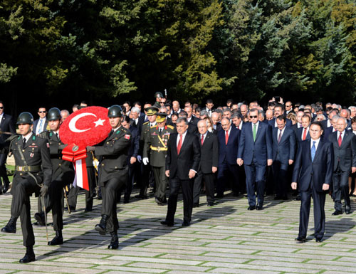 Devlet erkanı Anıtkabir'de! 1