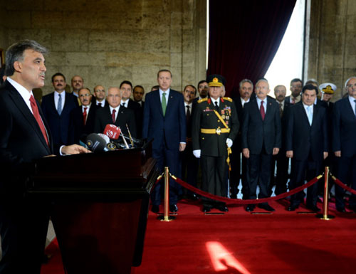 Devlet erkanı Anıtkabir'de! 2