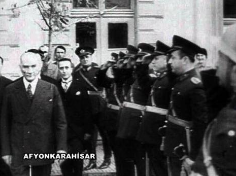 Atatürk'ün ilk kez ortaya çıkan fotoğrafları! 39