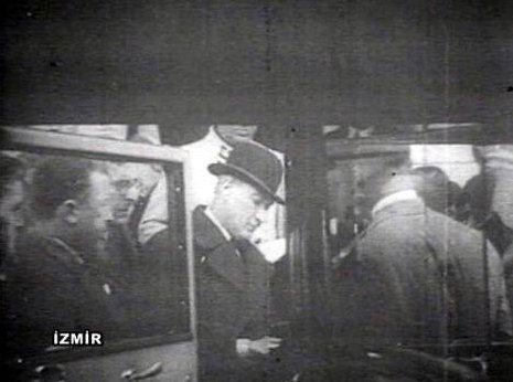 Atatürk'ün ilk kez ortaya çıkan fotoğrafları! 6