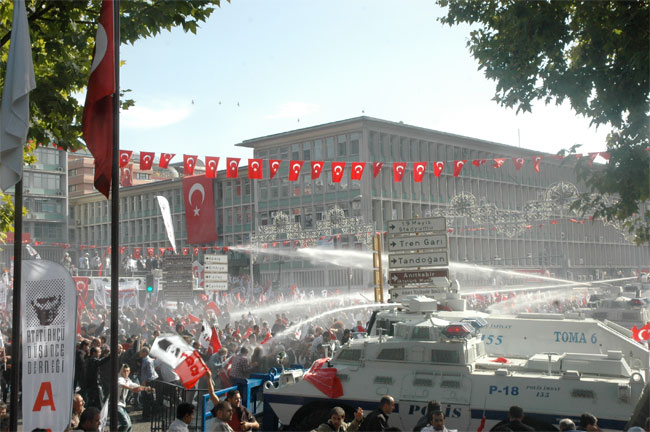 Ankara'da ortalık böyle karıştı 10