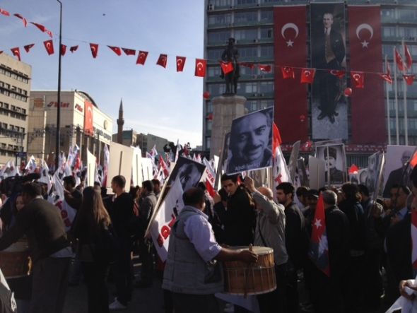 Ankara'da Cumhuriyet yürüyüşü gerilimi 4