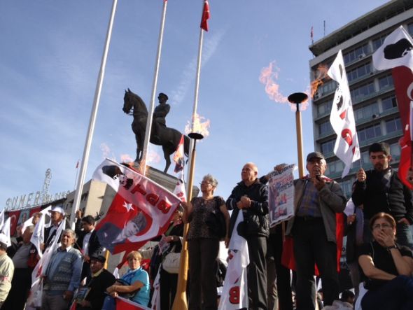 Ankara'da Cumhuriyet yürüyüşü gerilimi 5
