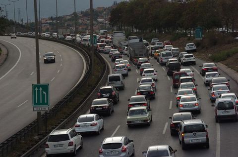 Dikkat! Tatilciler trafiği felç etti 3