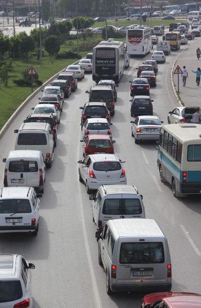 Dikkat! Tatilciler trafiği felç etti 7
