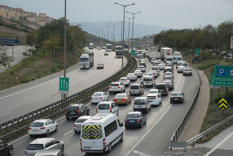 Dikkat! Tatilciler trafiği felç etti 8