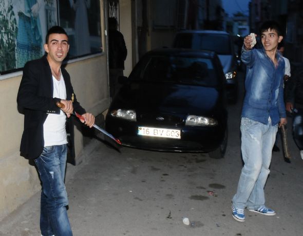 BDP yürüyüşünde olay çıktı 12