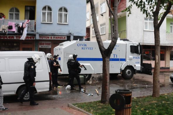 BDP yürüyüşünde olay çıktı 35