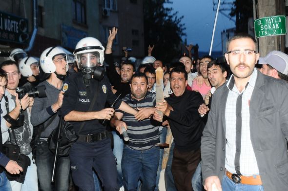 BDP yürüyüşünde olay çıktı 36