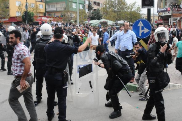 BDP yürüyüşünde olay çıktı 6