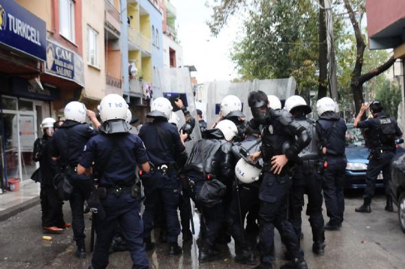 BDP yürüyüşünde olay çıktı 7