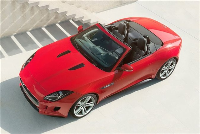 Jaguar F-Type çok şık! 12
