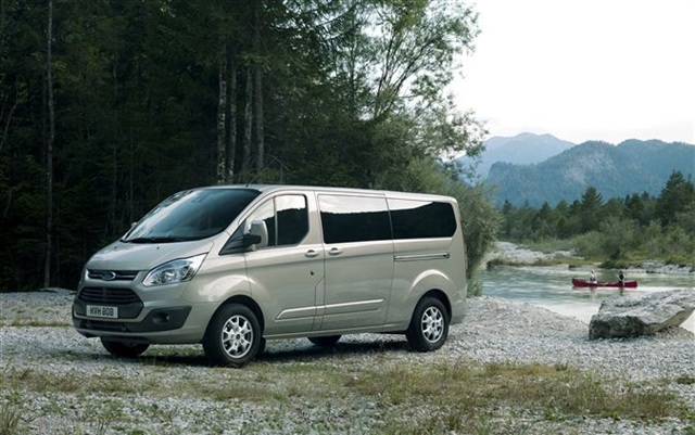 Ford Transit ve Tourneo Custom satışa sunuldu 12