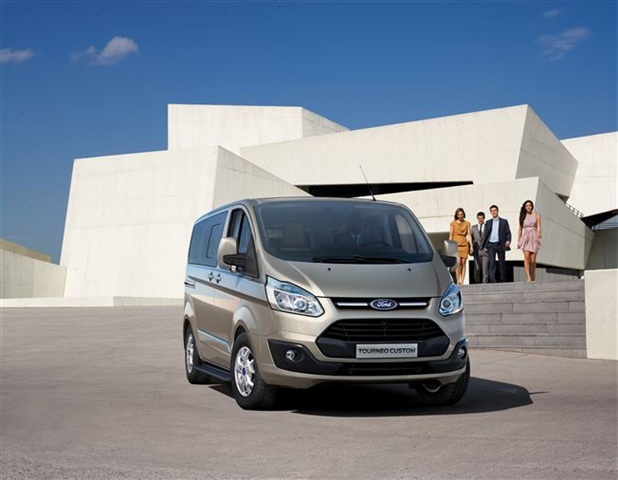 Ford Transit ve Tourneo Custom satışa sunuldu 14