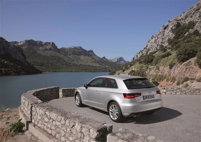 Yeni Audi A3, 28 bin 294 Euro’dan satışta! 12