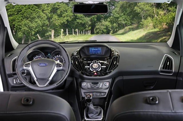 Yeni Ford B-MAX 38 bin 250 TL’den başlayan fiyatlarla Türkiye’d 2