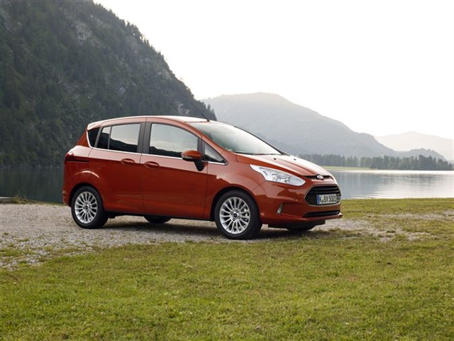 Ford Paris’te Fiesta, Mondeo,EcoSport ve Tourneo Connect’in lan 4
