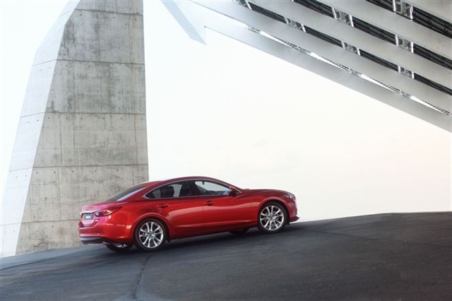 Tümüyle yeni Mazda6 11