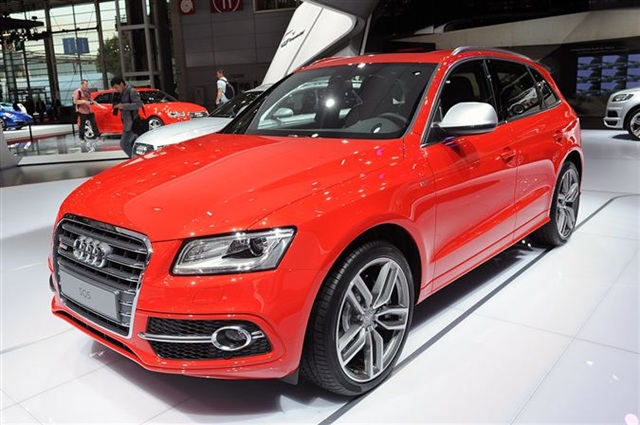 2013 Audi SQ5: Paris 2012 3