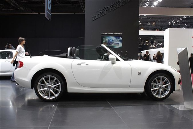 2013 Mazda MX-5 Miata: Paris 2012 6