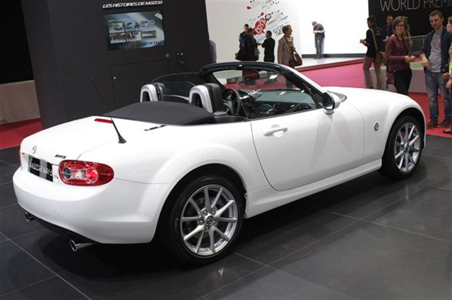 2013 Mazda MX-5 Miata: Paris 2012 7