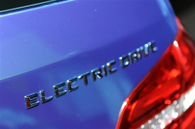 Mercedes-Benz B-Class Electric Drive Concept: Paris 2012 13