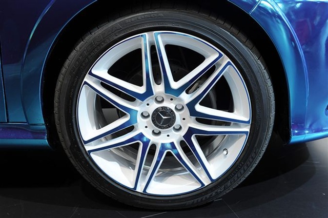 Mercedes-Benz B-Class Electric Drive Concept: Paris 2012 9