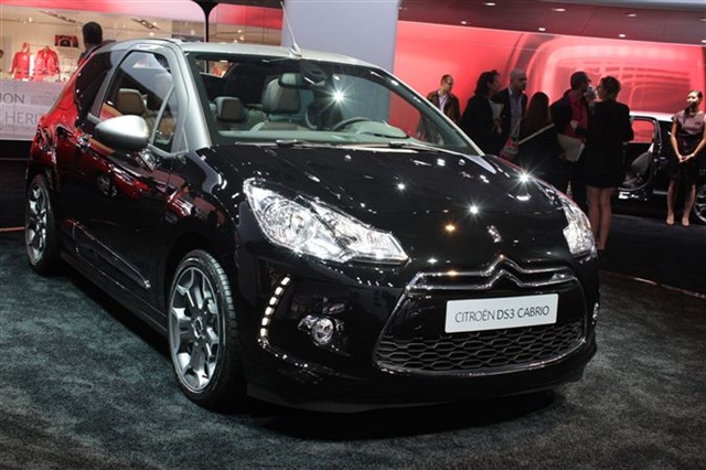 2013 Citroen DS3 Cabrio: Paris 2012 1