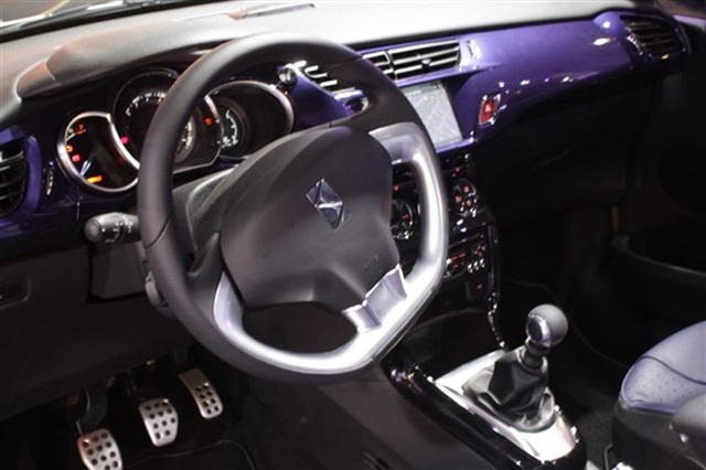 2013 Citroen DS3 Cabrio: Paris 2012 12